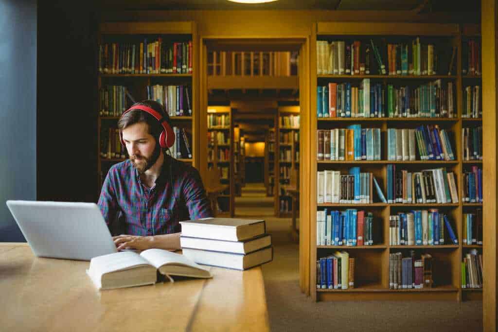 6 trabajos sin estudio para mejorar tus ingresos